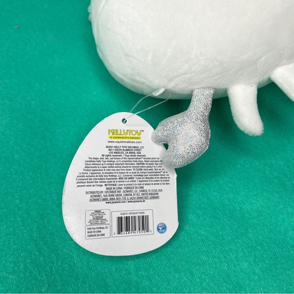 Magela the White Crab 5” Squishmallow - Picture 9 of 12